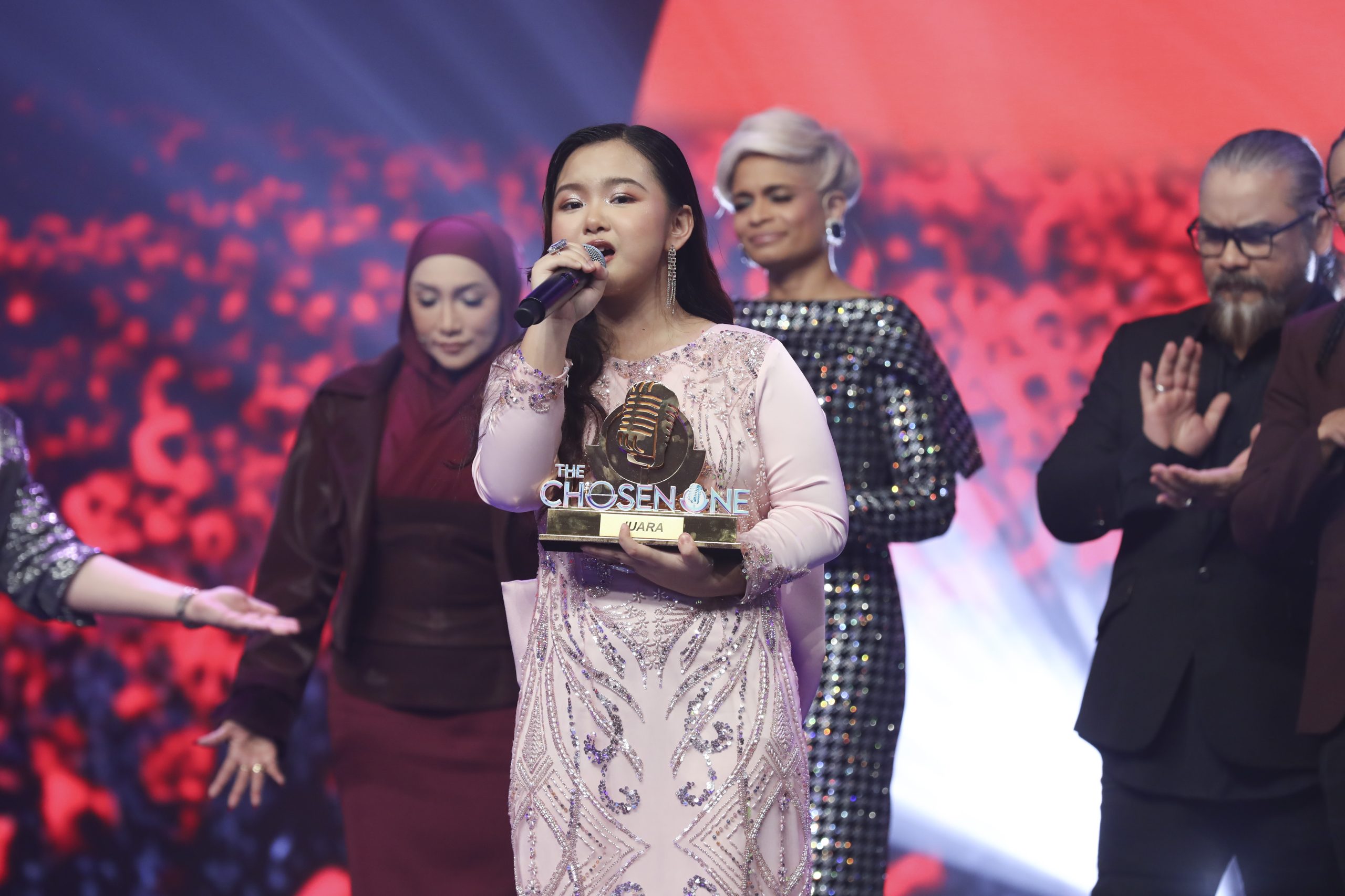 Kiki Fateeha Raih Gelaran Juara The Chosen One 2024!