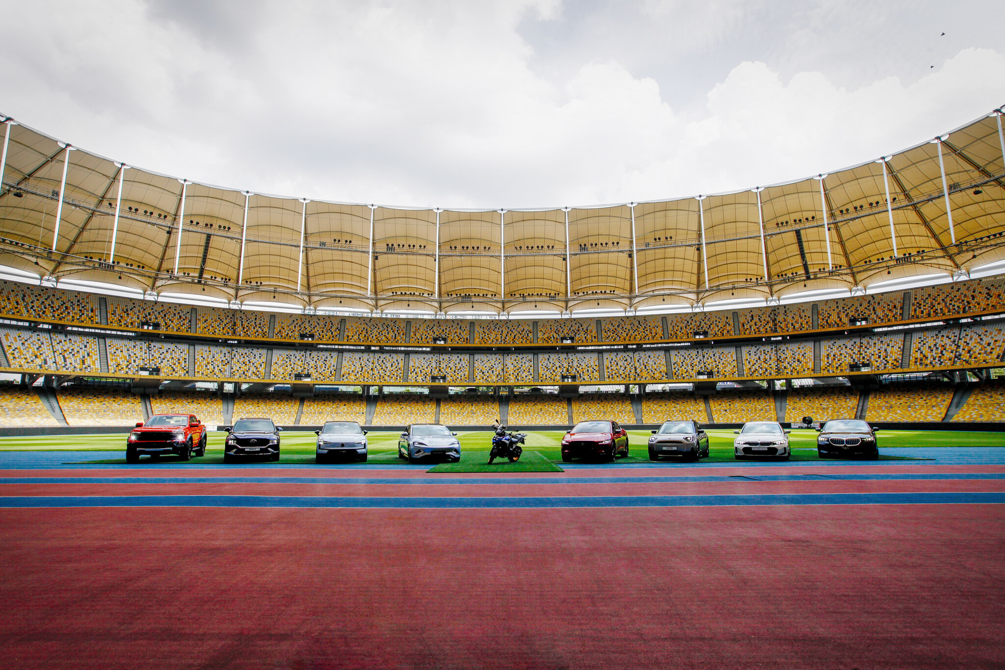 Sime Motors Bawa Pengalaman Unik di Stadium Nasional Bukit Jalil dengan Sime Motors AutoArena