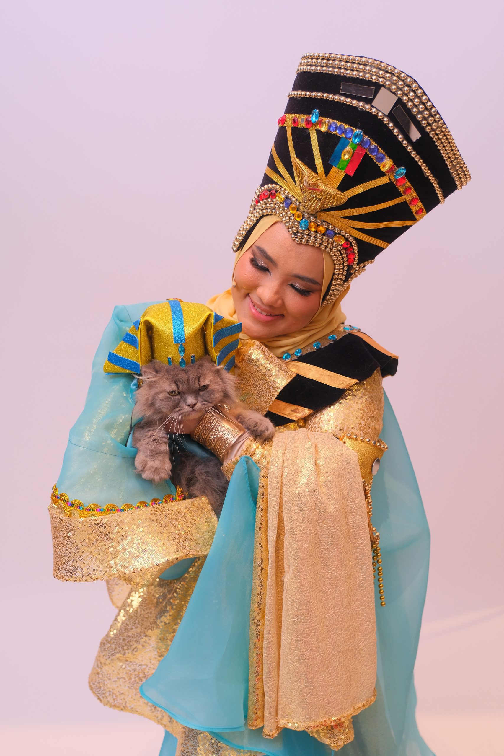 Rahsia Terbongkar! Finalis Cat Fashion Week Rupanya Kakak Sophia Albarakbah