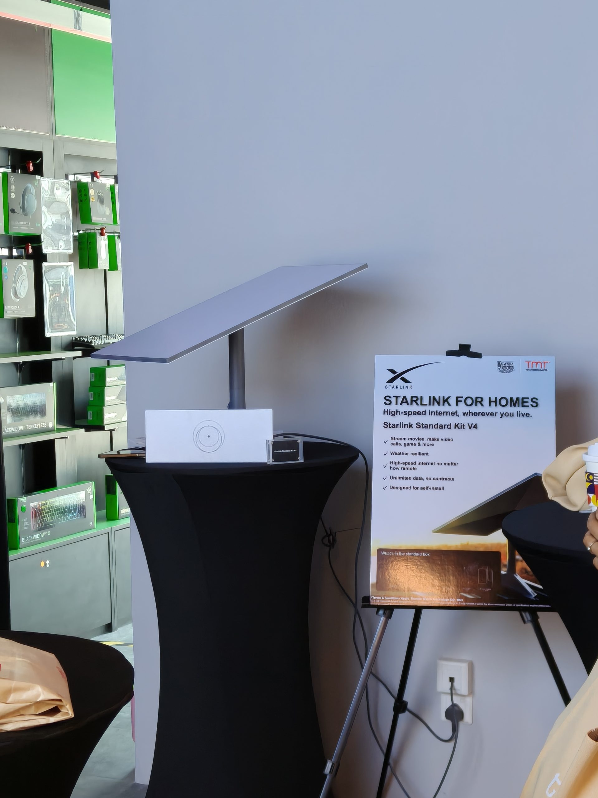 TMT Launches Malaysia’s First Starlink Experience Store at PJ Highstreet