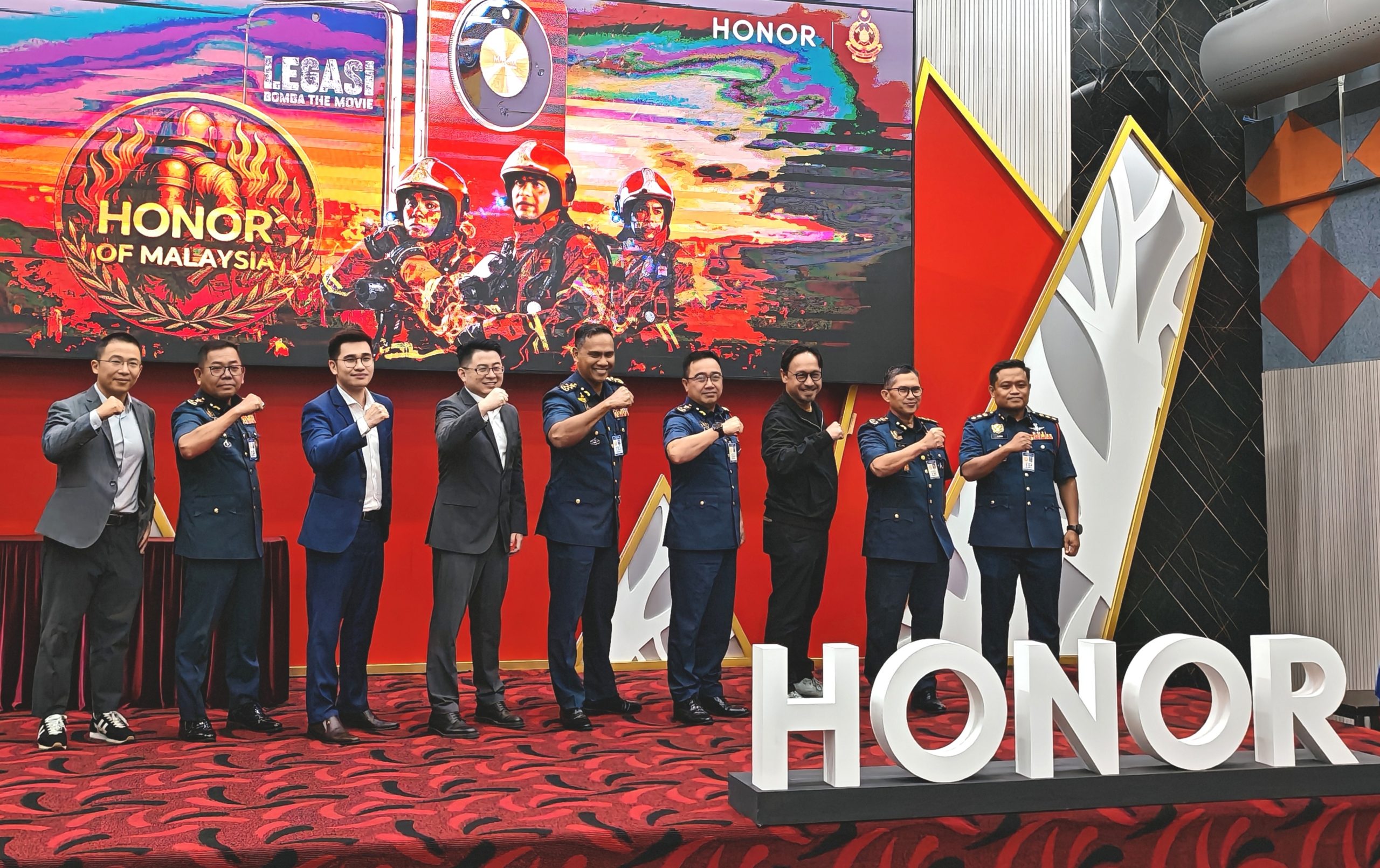 HONOR Salutes Firefighters with Exclusive Discounts on the HONOR X9d 5G