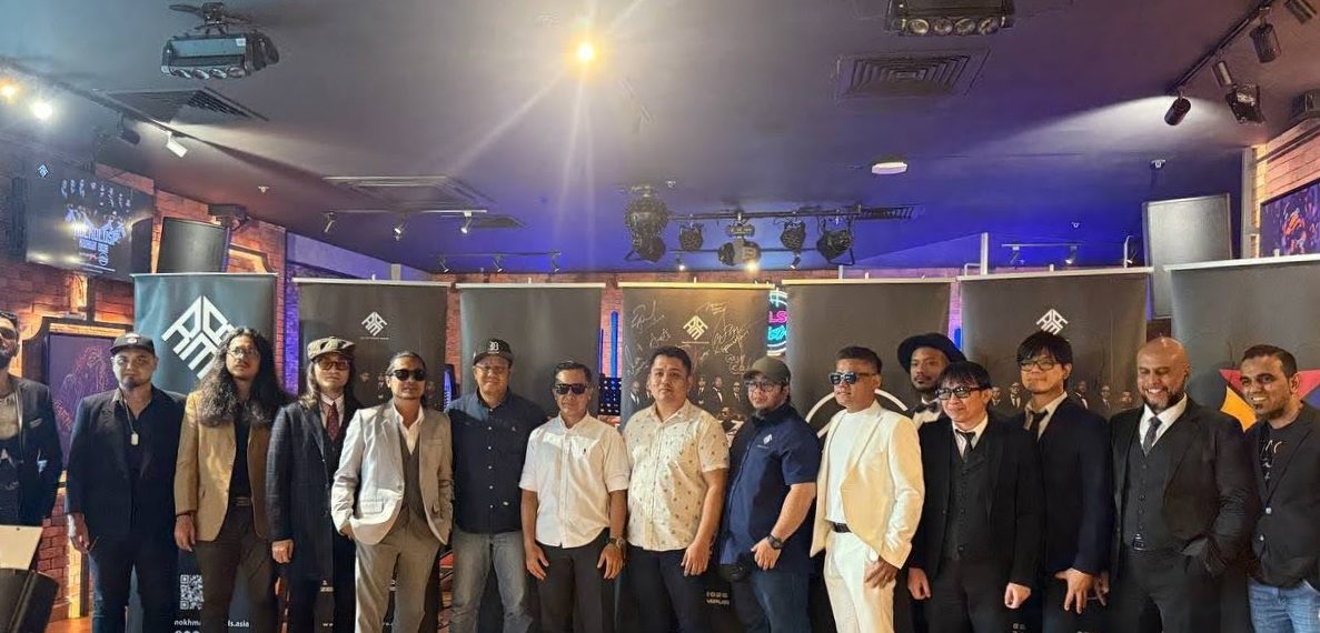 Rockolusi Kuasa Dua: Kristal X & Azlan The Typewriter Gegar Zepp KL Awal 2026