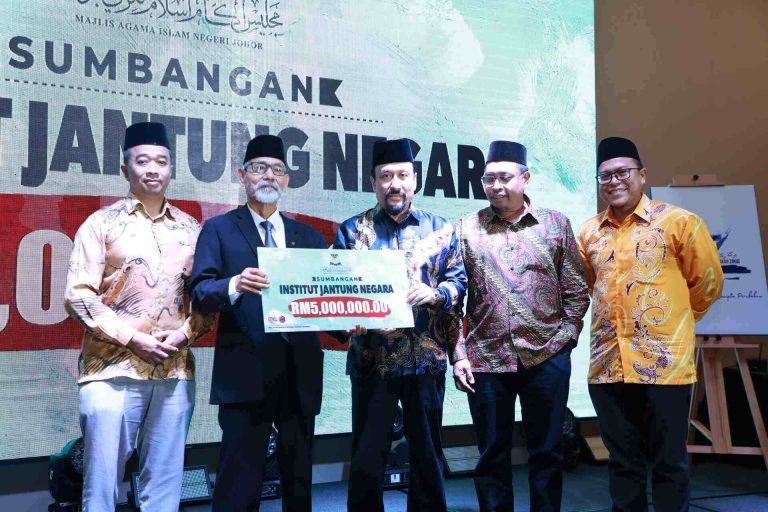 MAINJ Menyalurkan RM5 Juta Zakat untuk Menyokong Pesakit Jantung di IJN, Johor