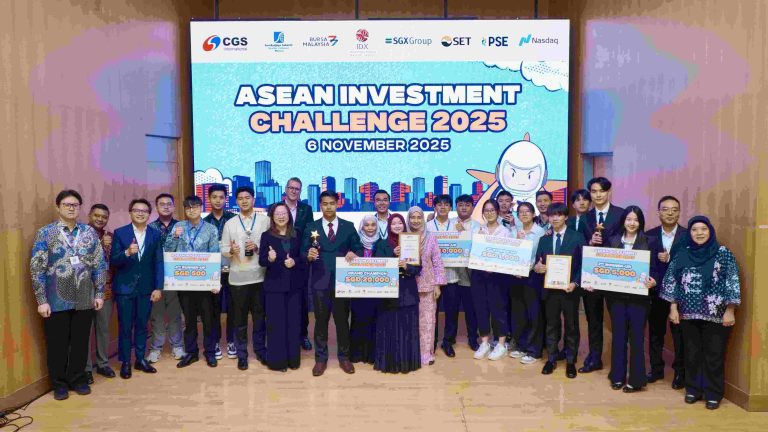 Judging panel of AIC 2025 included top leaders from regional exchanges and financial institutions, alongside the Grand Champion and Runner-up teams. Key judges: Rony Djojomartono (Indonesia Stock Exchange), Noor Azmizi Abdul Malek (Securities Commission Malaysia), Mark Visda (Philippine Stock Exchange), Carol Fong & Azizah Mohd Yatim (CGS International Securities), James Mckeone (Nasdaq), Kevin Lee (CGS International Securities), Puan Mazliana Mohamad (Bursa Malaysia), and Suraphon Buphakosum (Stock Exchange of Thailand).