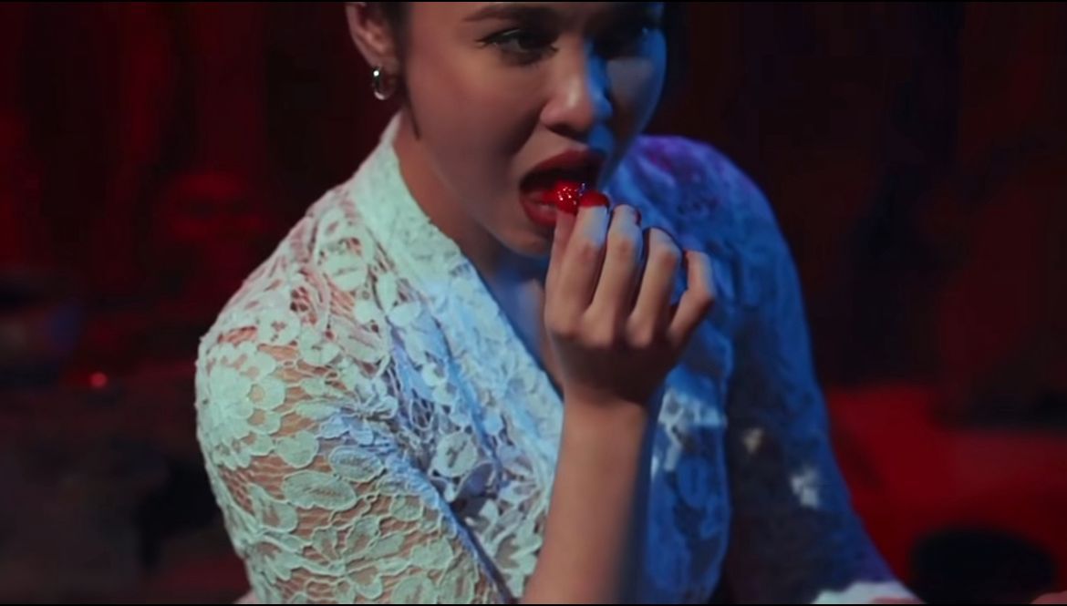 EMMA MAEMBONG KONGSI PENGALAMAN MAKAN DAGING MENTAH? MENYERAMKAN!