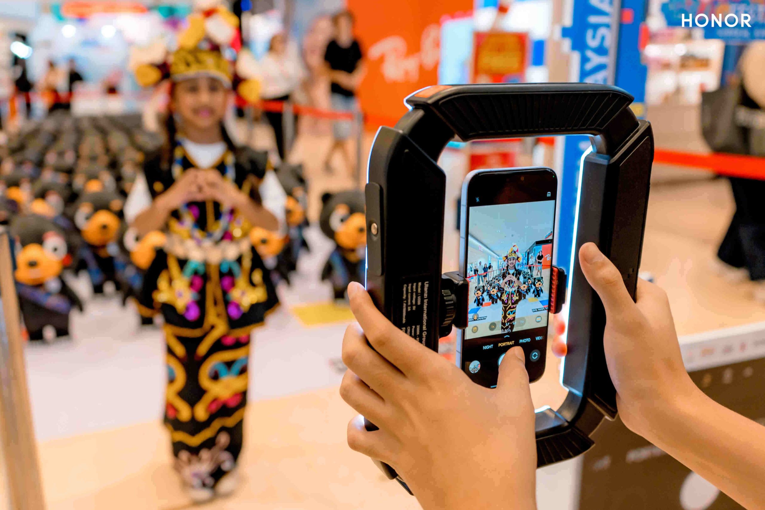 HONOR Celebrates Malaysia’s Rich Cultural Diversity Through Smartphone Photography Exhibition at Visit Malaysia 2026 Arts & Culture Showcase