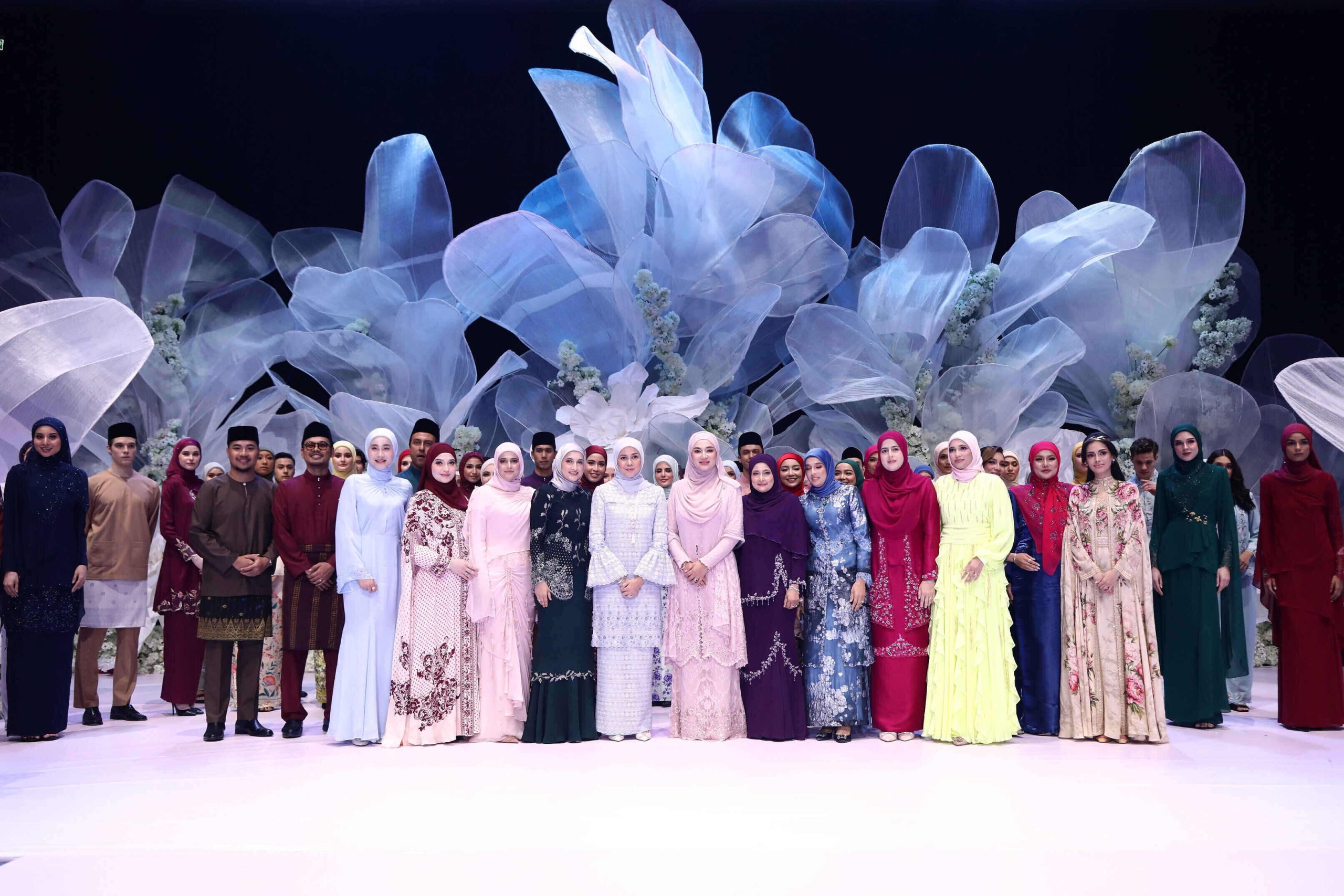 Keanggunan Bertemu Kebersamaan: Ariani Lancar Tema Warna Lebaran 2026 dalam Pertunjukan Fesyen Berprestij