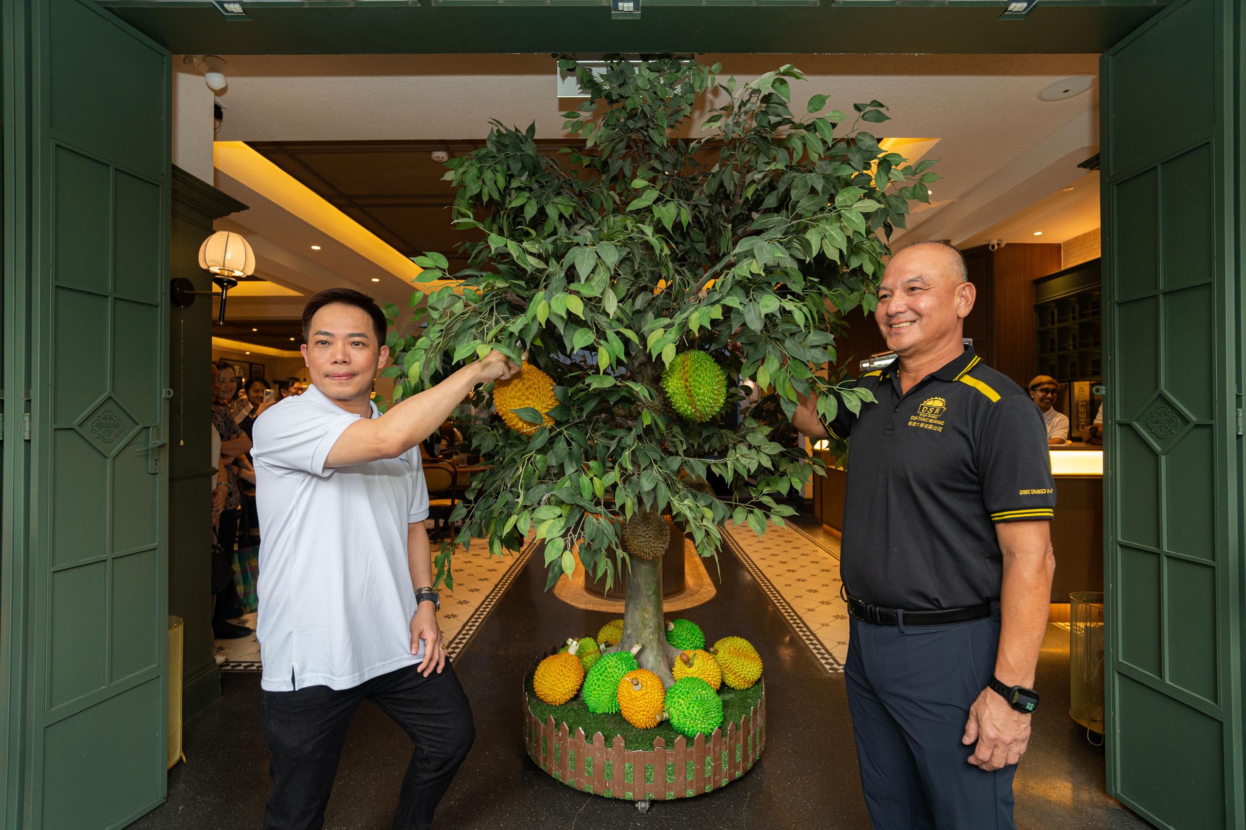 A Royal Pairing: Hock Kee Kopitiam Partners with D.Masking for the Ultimate Musang King Experience