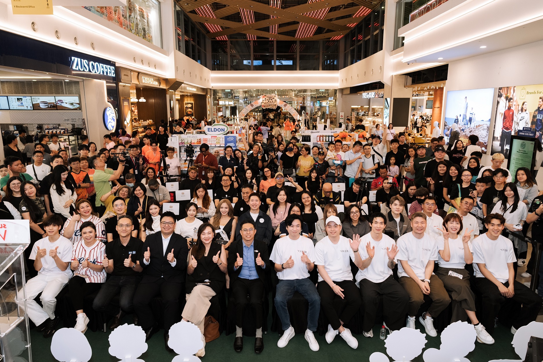 Aaron Chia dan Chen Tang Jie Terajui Karnival “Malaysia on the Move”