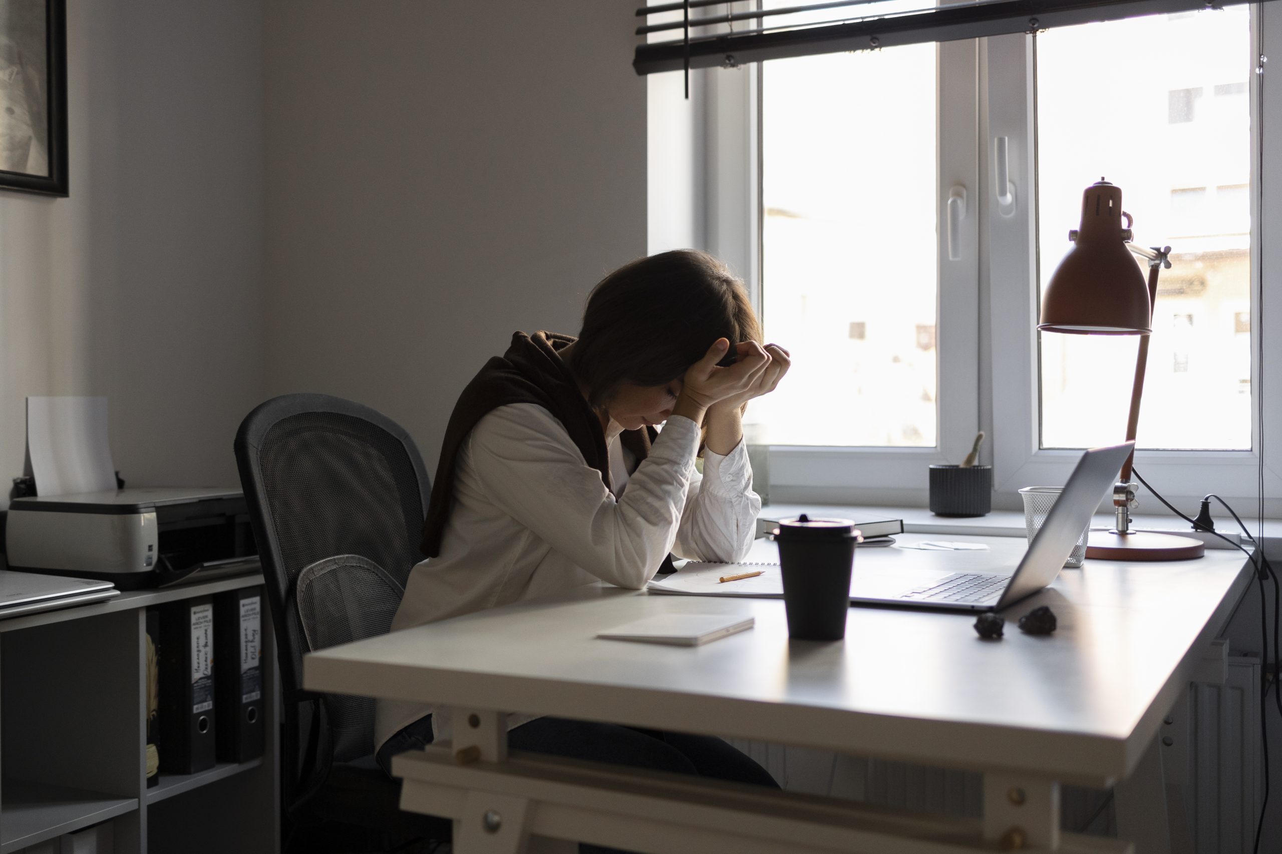Burnout di Tempat Kerja: Ke Arah Keseimbangan dan Kesejahteraan Holistik