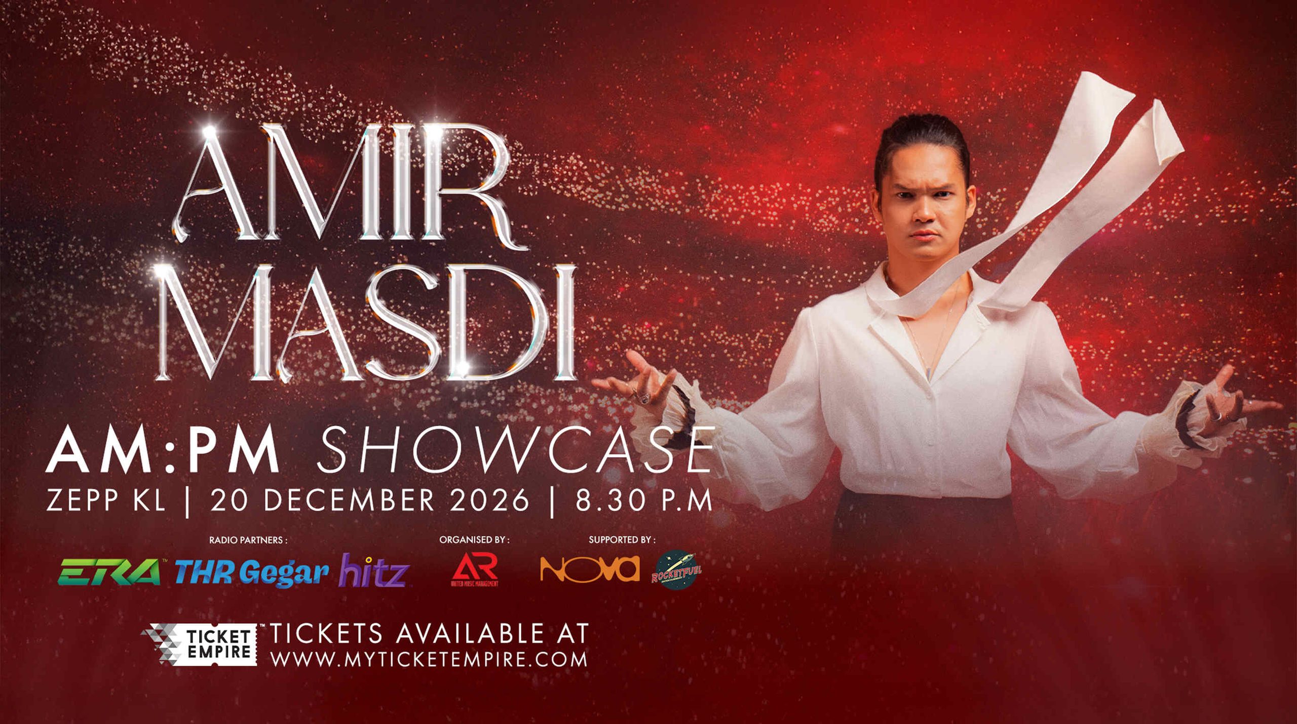 Poster promosi konsert AM:PM SHOWCASE memaparkan penyanyi Amir Masdi berbaju putih berlatar visual merah di Zepp KL